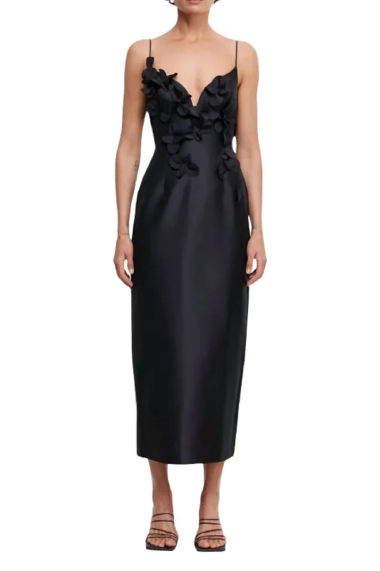 Daily Deals Isla Column Midi Dress In Black