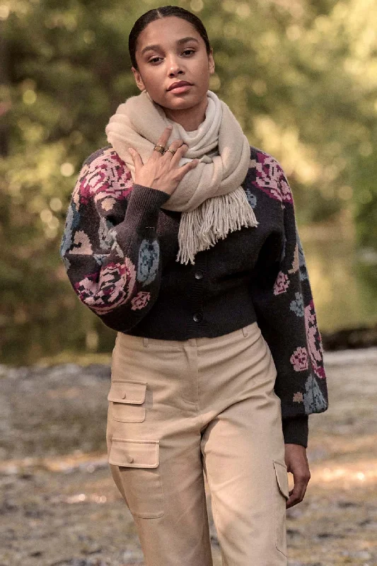 Amazing Deals Winter Roses Floral Knit Cropped Cardigan Sweater