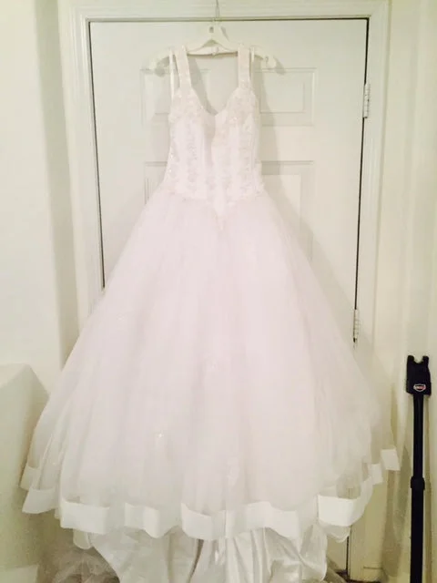 Super Deal David's Bridal Halter / Sweetheart 2295ESOLI