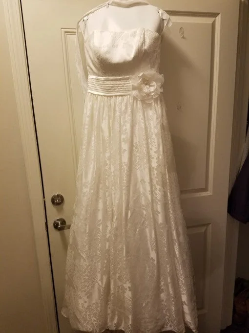 Value Deals David's Bridal Galina WG3358