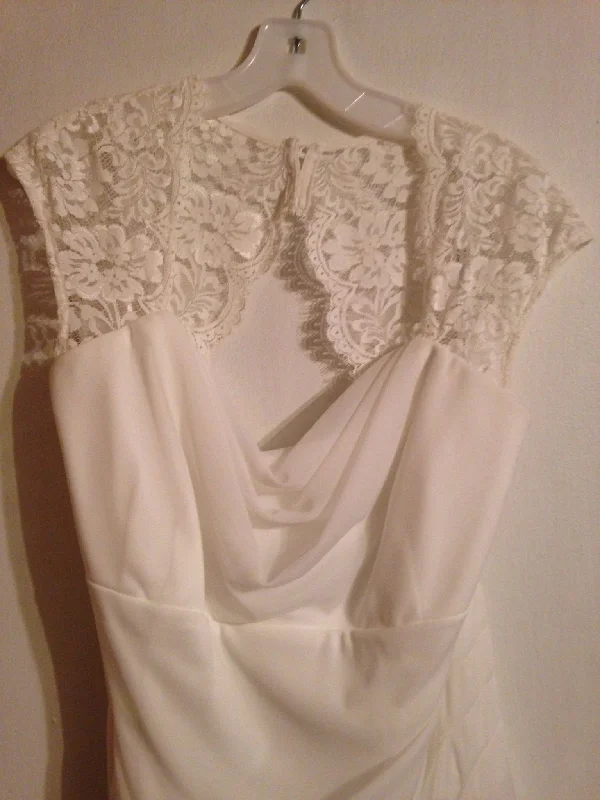 Markdowns David's Bridal Ivory mesh lace capped sleevs