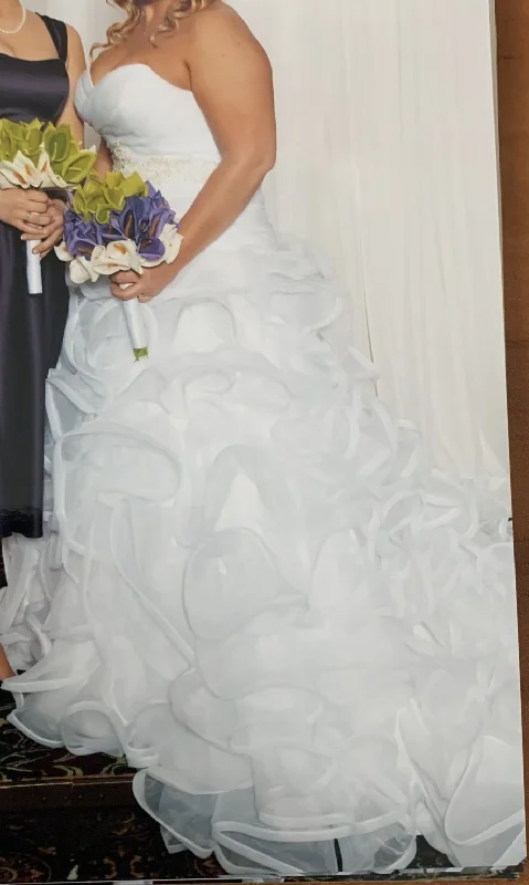 Amazing Deals David's Bridal Galina Signature SWG492