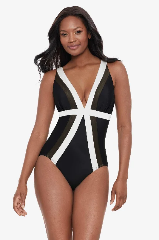 Year-End Sale Spectra Trilogy One Piece Swimsuit