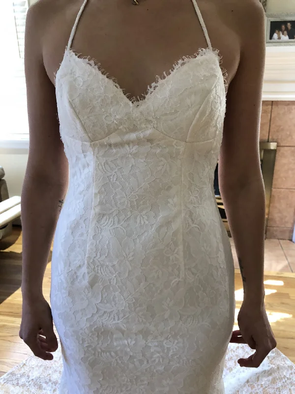 Price Drop David's Bridal GALINA WG3827