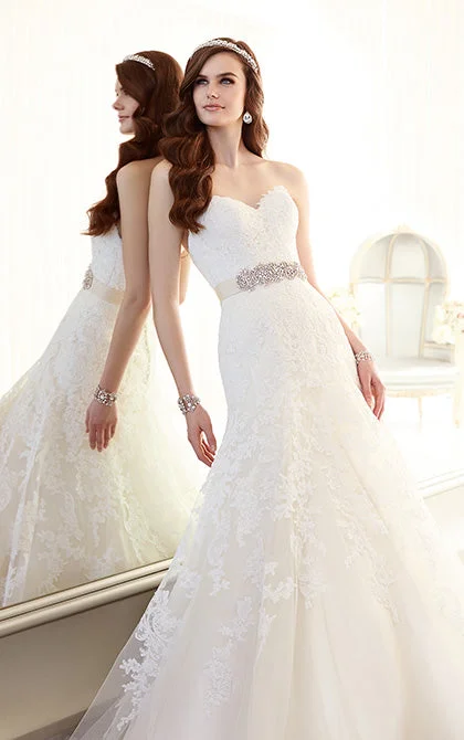 Must-Have Deals Essense of Australia D1679