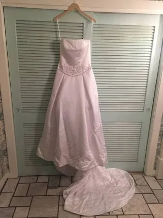Daily Specials David's Bridal Y8686