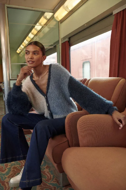 Limited Time Discount Cozy Heart Furry Knit Colorblock Cardigan