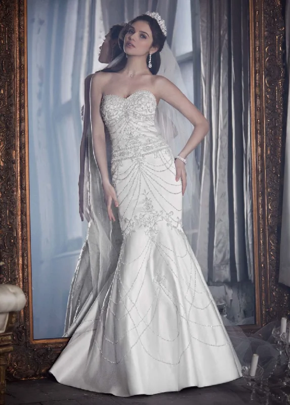 Price Reduction David's Bridal Sweetheart Mermaid Gown with All Over Beading Styl