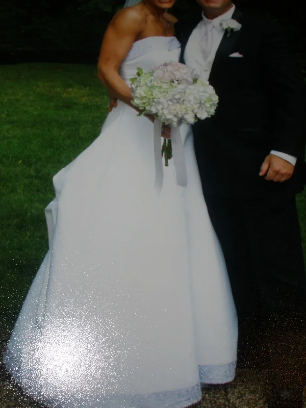 Major Savings David's Bridal H9274
